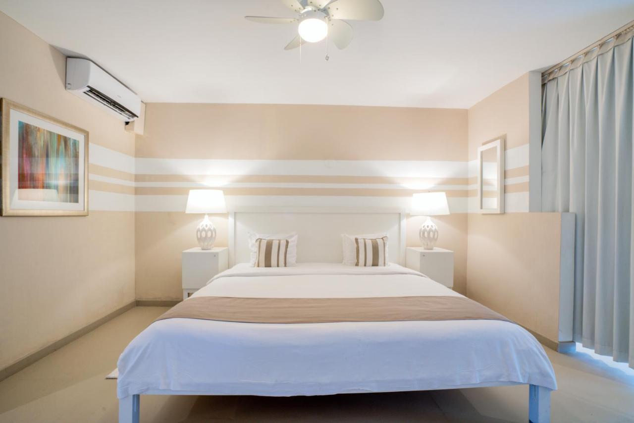 Floris Suite Hotel - Spa & Beach Club - Adults Only Piscadera Bay Extérieur photo