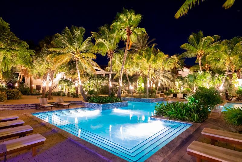 Floris Suite Hotel - Spa & Beach Club - Adults Only Piscadera Bay Extérieur photo