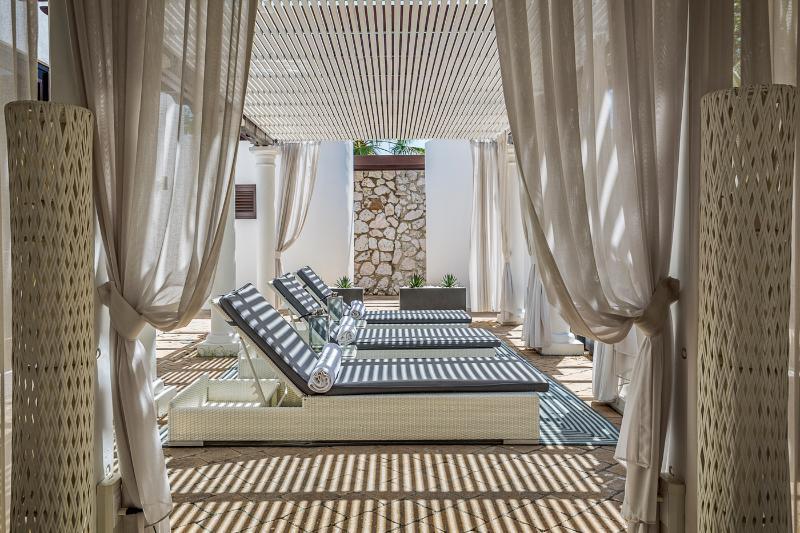 Floris Suite Hotel - Spa & Beach Club - Adults Only Piscadera Bay Extérieur photo